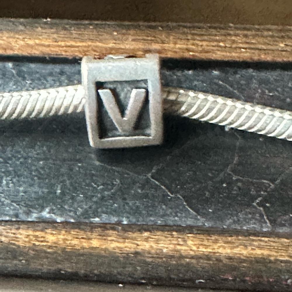 PANDORA authentic vintage silver letter V for classic charm bracelet